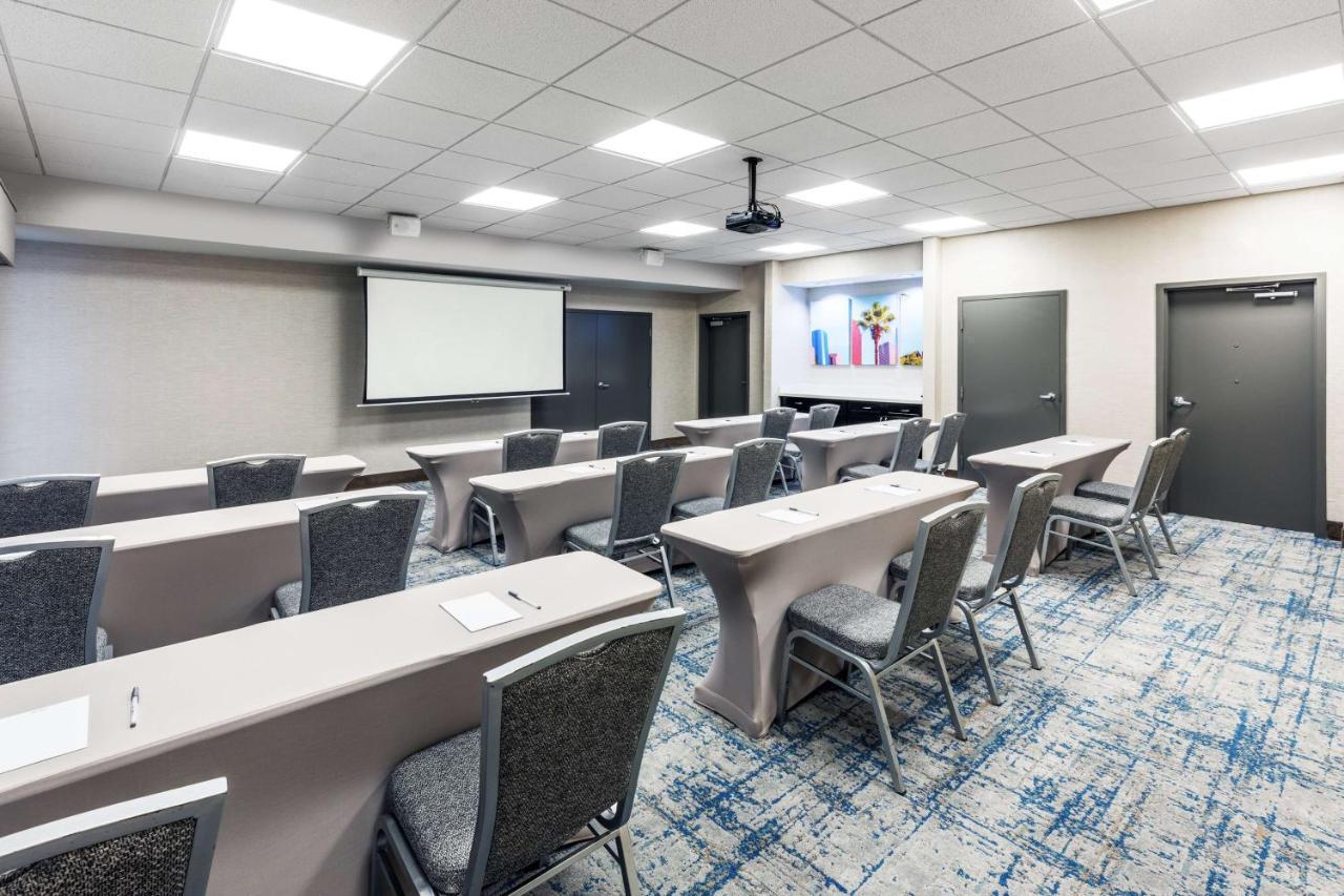 Hampton Inn And Suites Houston Heights I-10 מראה חיצוני תמונה